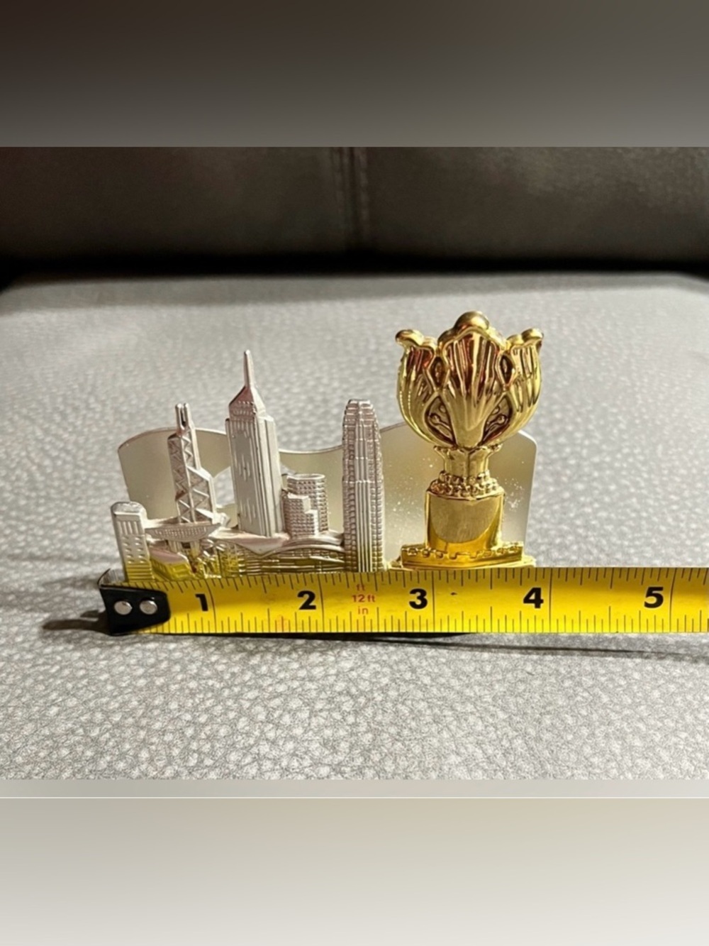 HONG KONG Souvenir DESKTOP BUSINESS CARD/LETTER HOLDER IOB - Picture 6 of 7